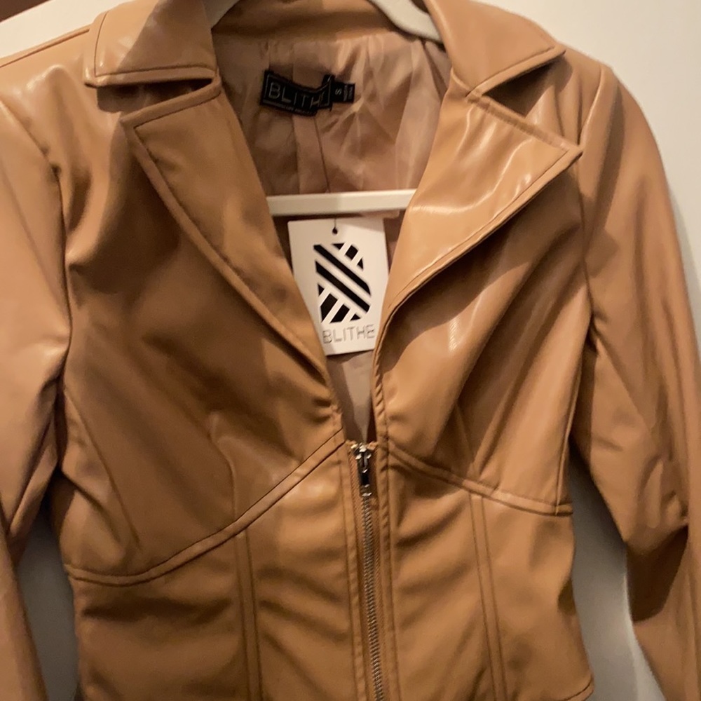 Leather top - Picture 4 of 4